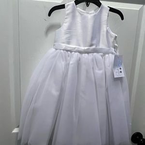 White scoop neck flower girl dress